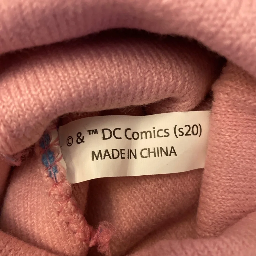 Wonder Woman beanie winter pom pom hat NWT baby pink & blue unique
